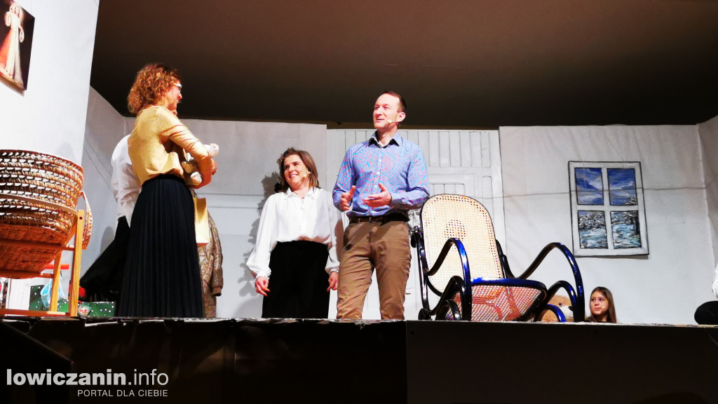 (Nie)Zwykły Teatr przedstawienie \\\