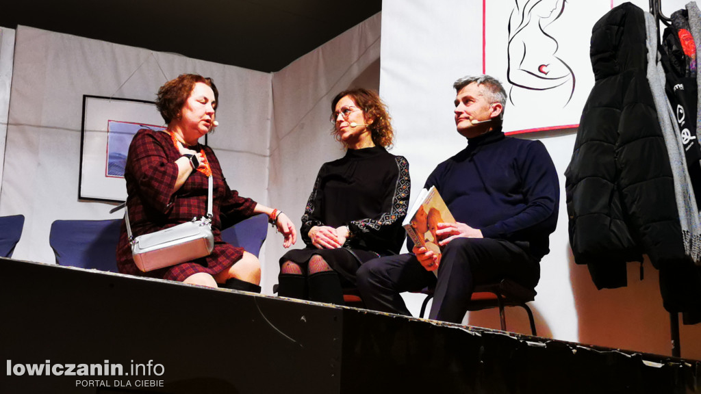 (Nie)Zwykły Teatr przedstawienie \\\