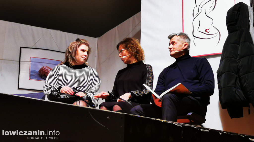 (Nie)Zwykły Teatr przedstawienie \\\