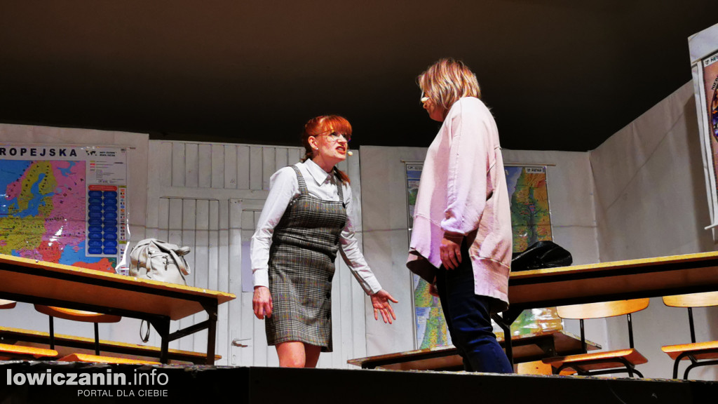 (Nie)Zwykły Teatr przedstawienie \\\
