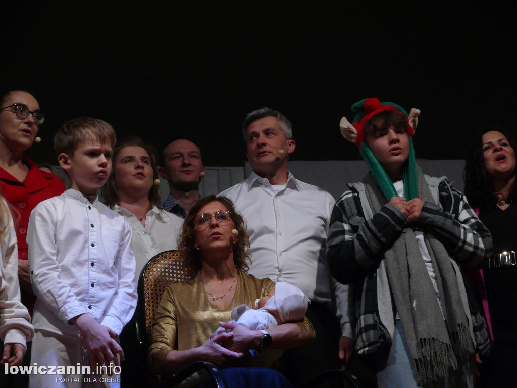 (Nie)Zwykły Teatr przedstawienie \\\