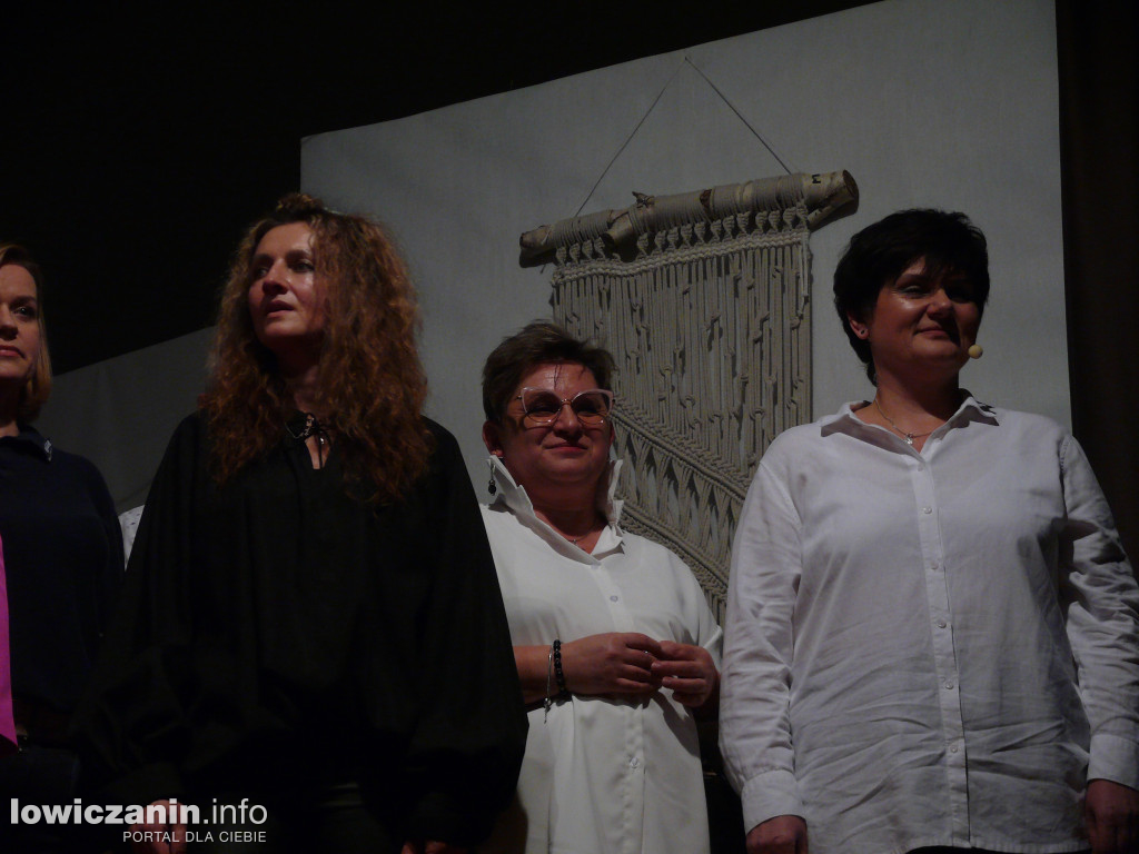 (Nie)Zwykły Teatr przedstawienie \\\