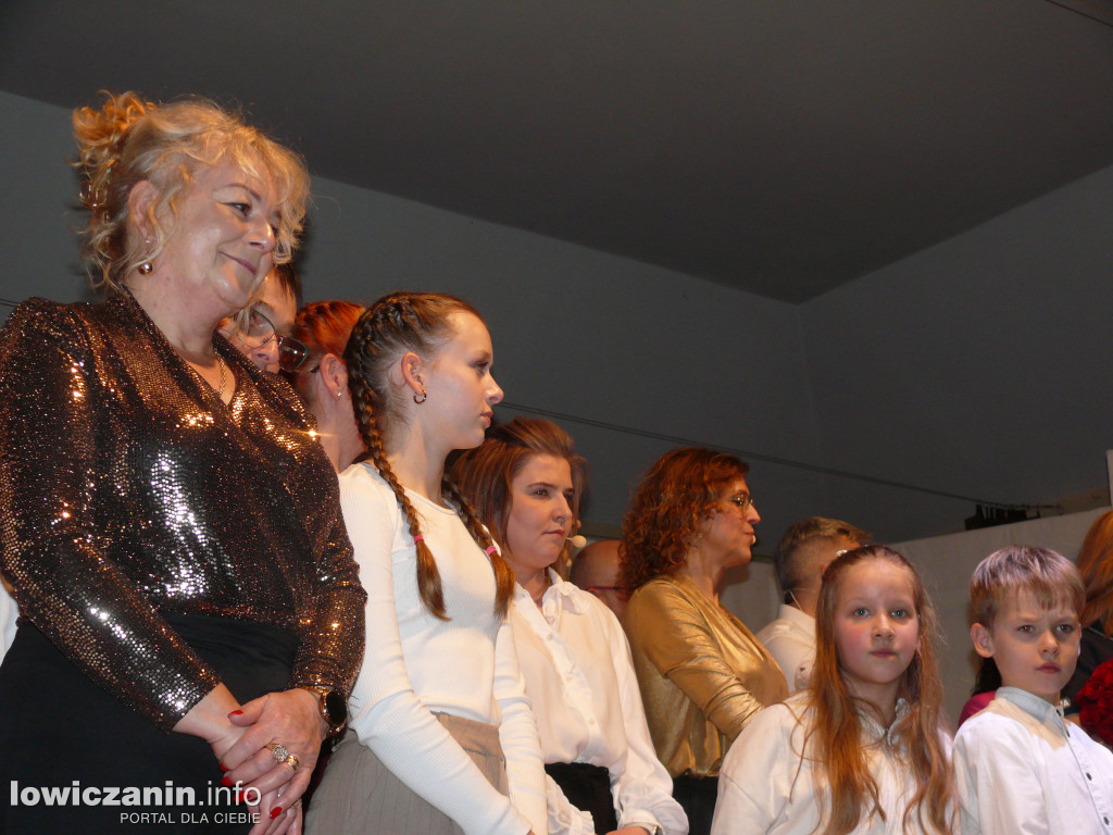 (Nie)Zwykły Teatr przedstawienie \\\