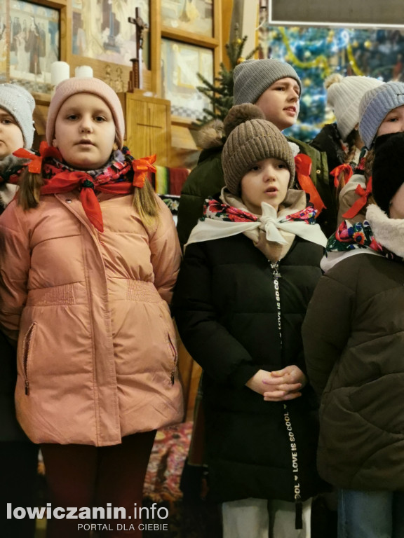 DZPiT Zduny zaśpiewał w kościele w Złakowie Kościelnym