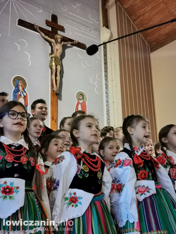 Koderki zaśpiewały w kościele p.w. Chrystusa Dobrego Pasterza w Łowiczu