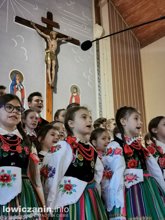 Koderki zaśpiewały w kościele p.w. Chrystusa Dobrego Pasterza w Łowiczu