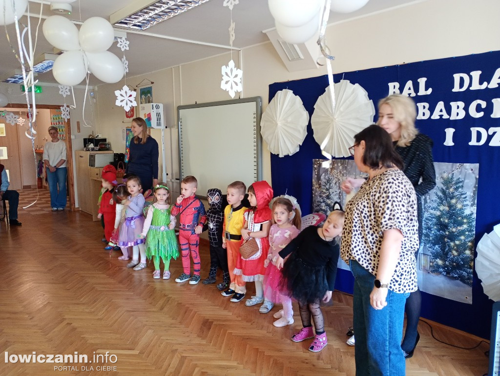 Bal niedźwiadków z babciami i dziadkami