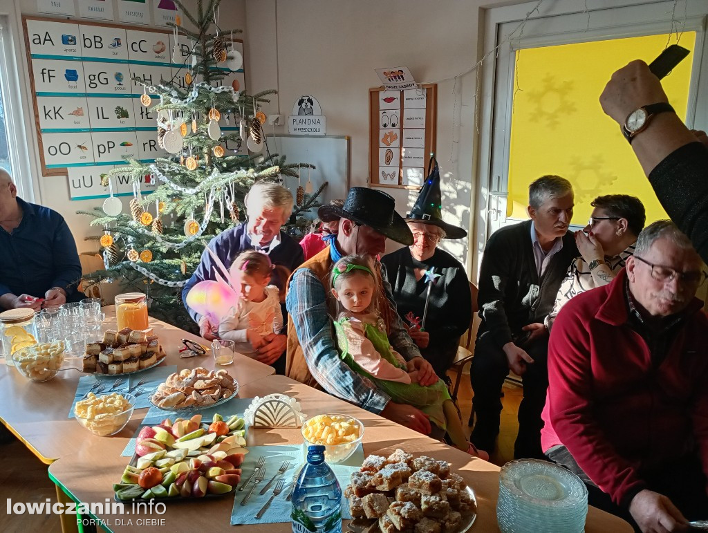 Bal niedźwiadków z babciami i dziadkami