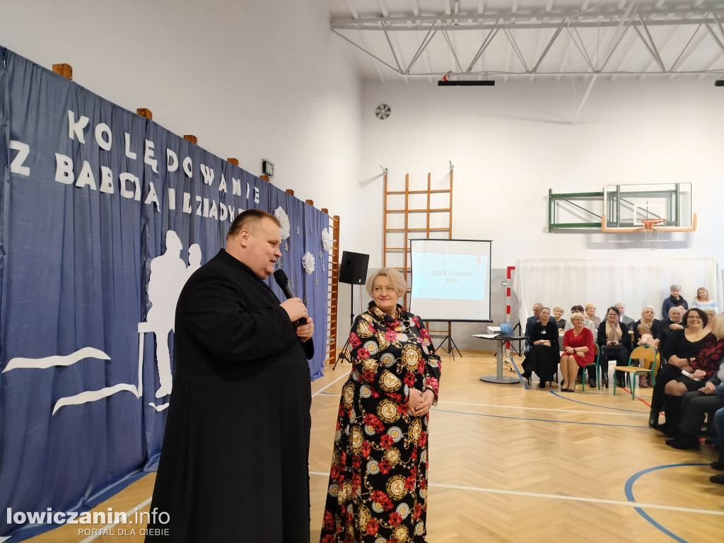 Kolędowanie z Babcią i Dziadkiem w Bobrownikach