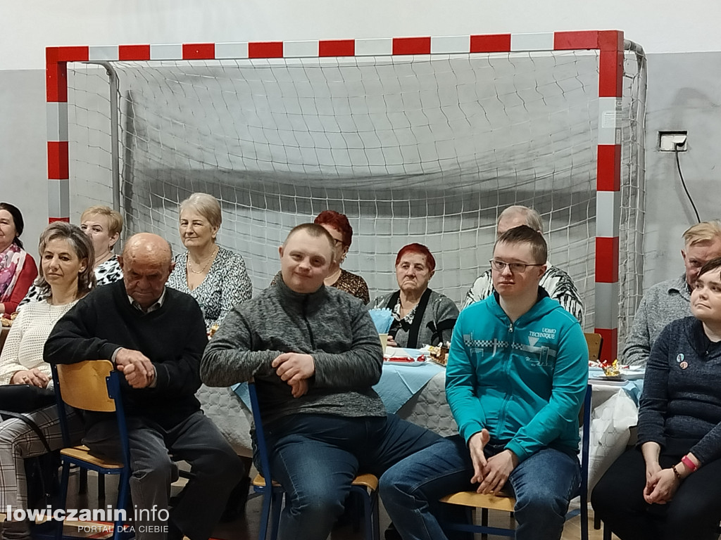Kolędowanie z Babcią i Dziadkiem w Bobrownikach
