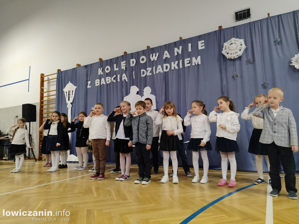Kolędowanie z Babcią i Dziadkiem w Bobrownikach