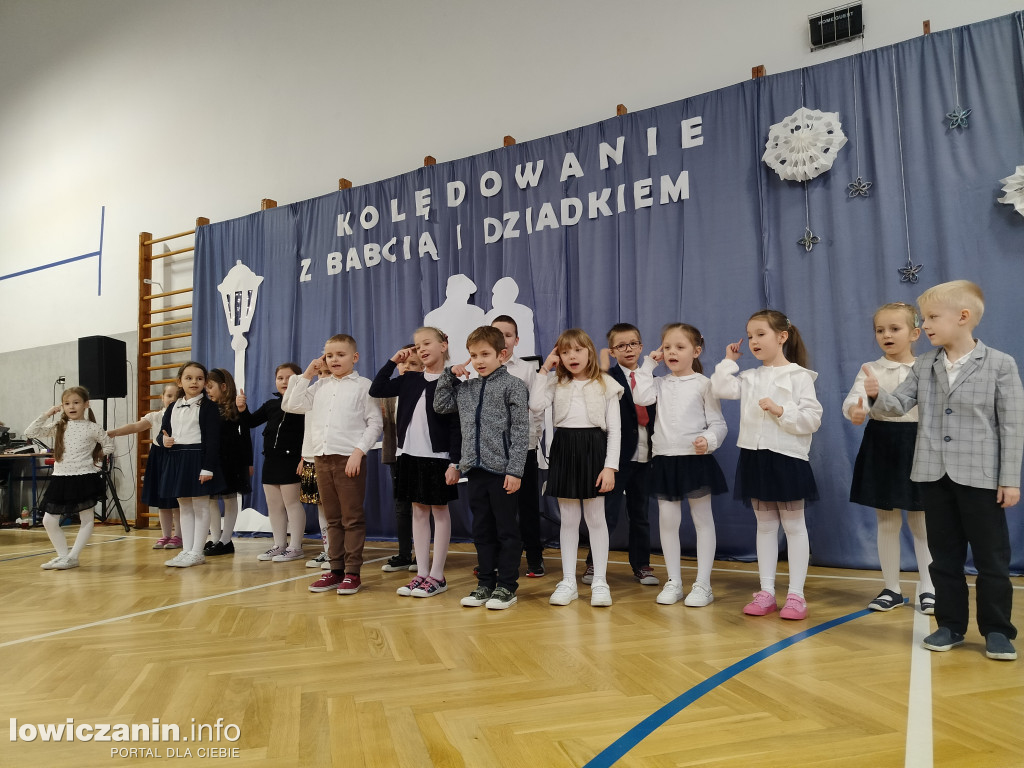 Kolędowanie z Babcią i Dziadkiem w Bobrownikach