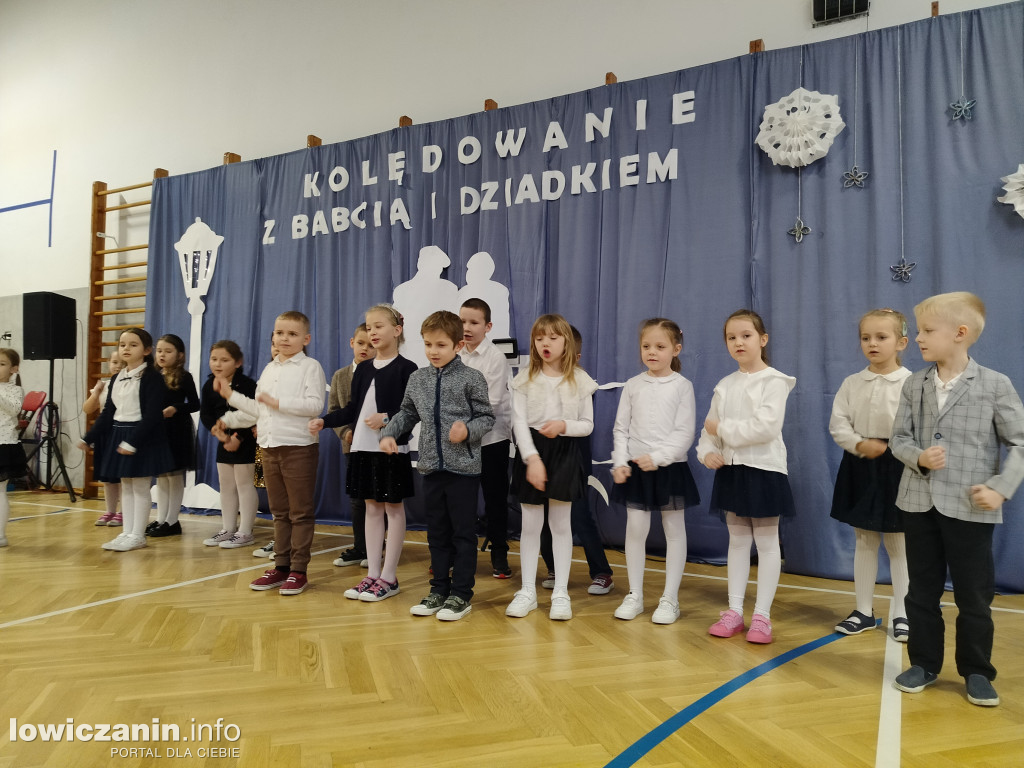 Kolędowanie z Babcią i Dziadkiem w Bobrownikach
