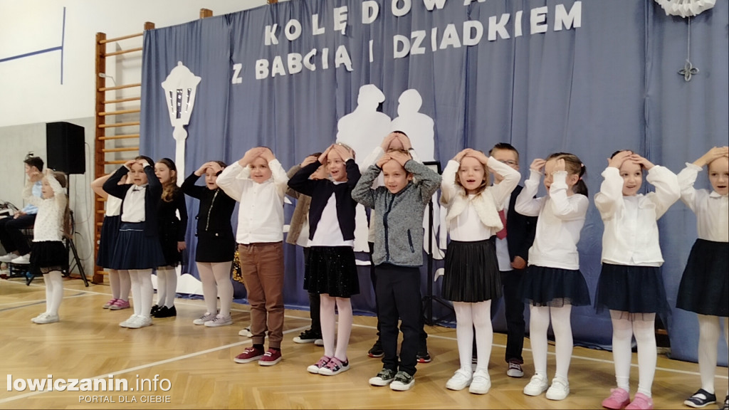 Kolędowanie z Babcią i Dziadkiem w Bobrownikach