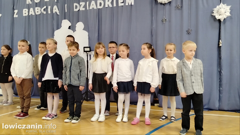 Kolędowanie z Babcią i Dziadkiem w Bobrownikach
