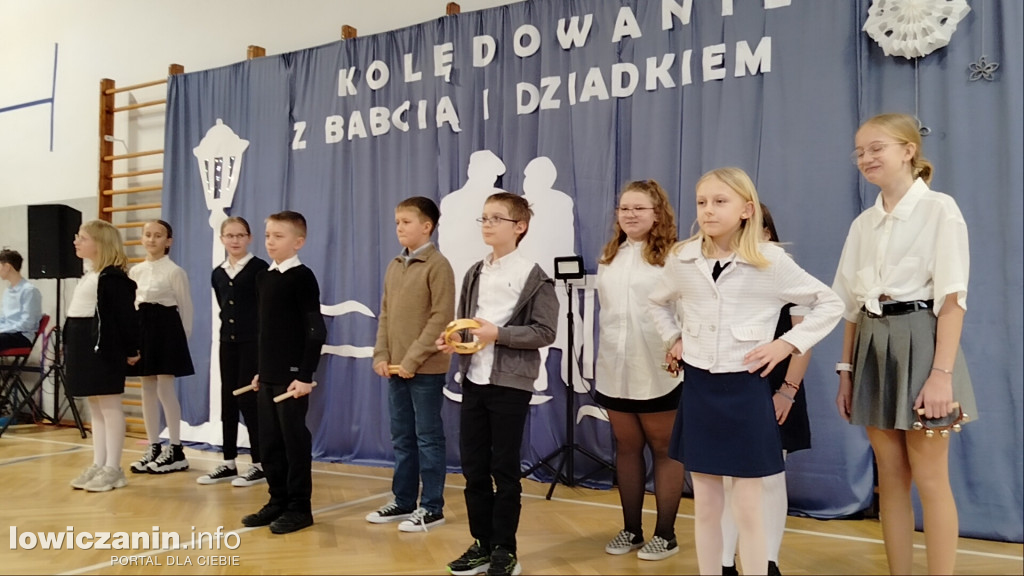 Kolędowanie z Babcią i Dziadkiem w Bobrownikach