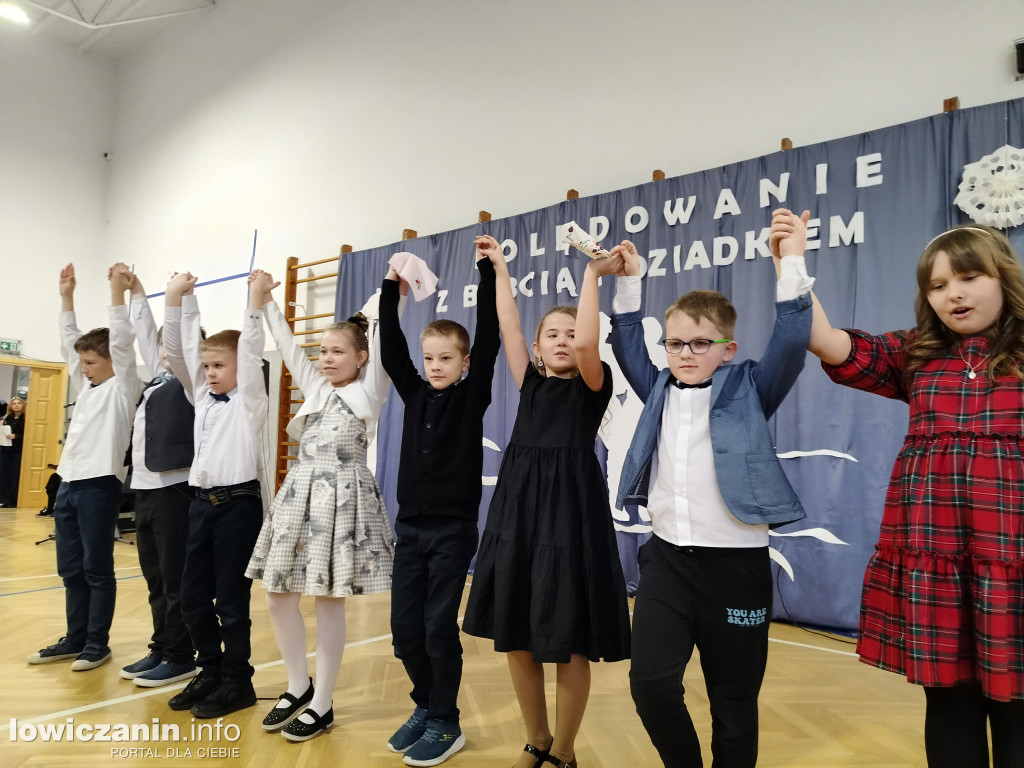 Kolędowanie z Babcią i Dziadkiem w Bobrownikach