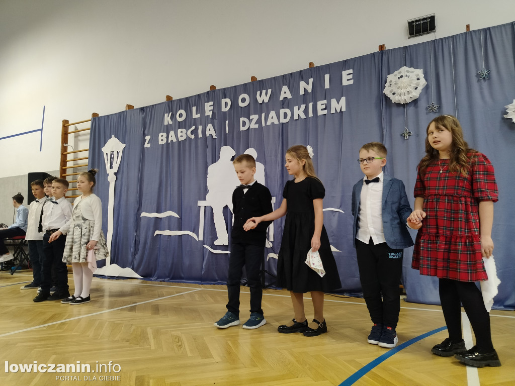 Kolędowanie z Babcią i Dziadkiem w Bobrownikach
