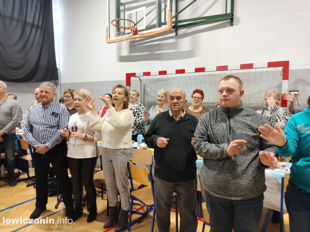 Kolędowanie z Babcią i Dziadkiem w Bobrownikach