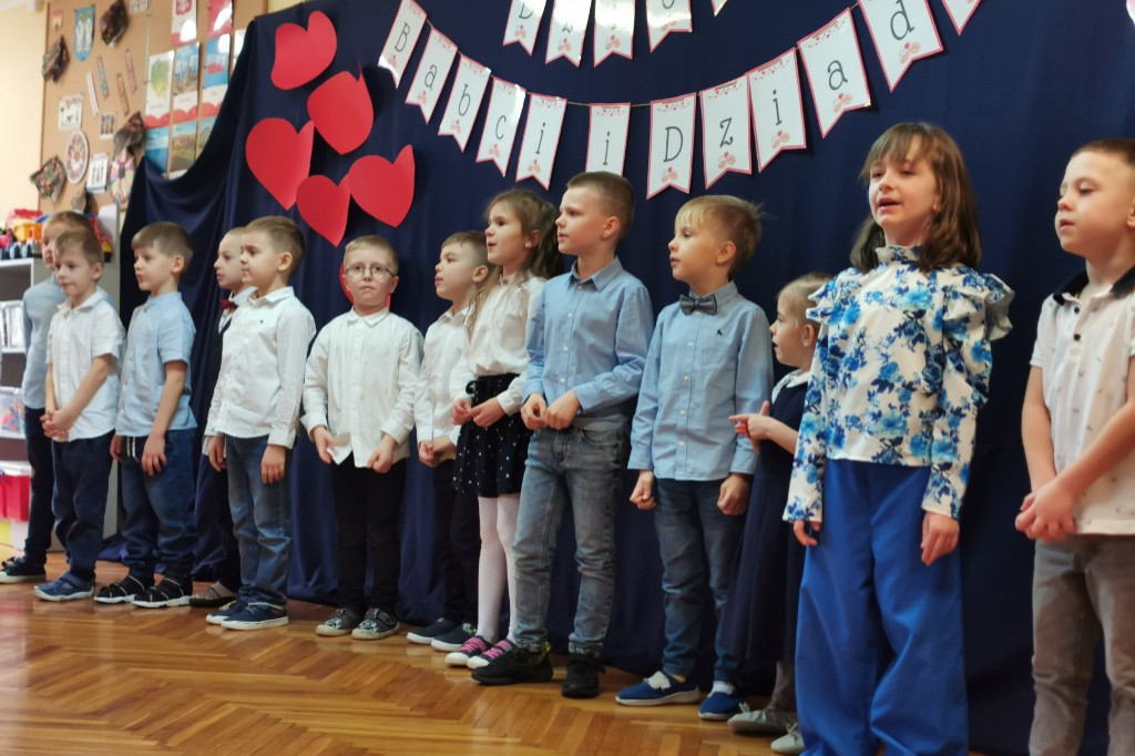 Przedstawienie dla Babci i Dziadka w Słoneczku