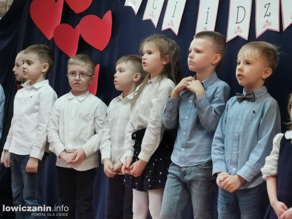 Przedstawienie dla Babci i Dziadka w Słoneczku