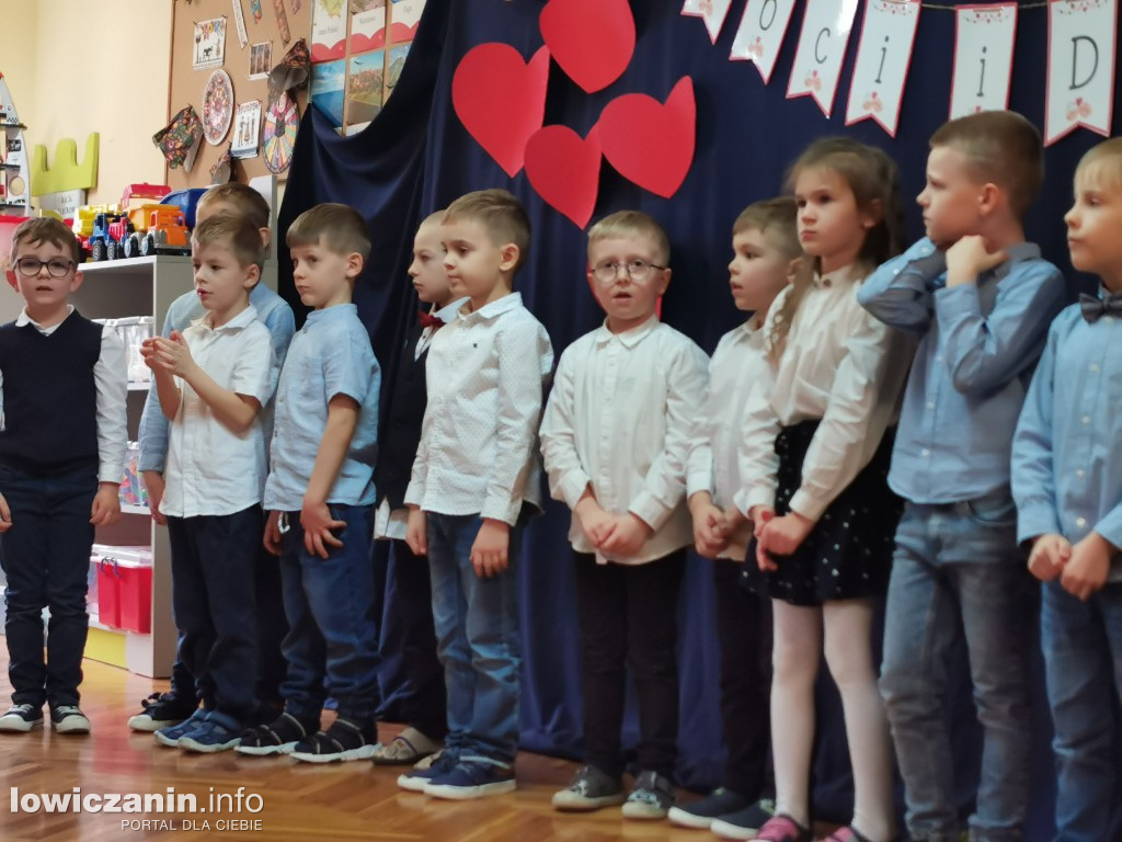 Przedstawienie dla Babci i Dziadka w Słoneczku