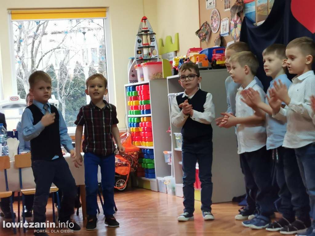 Przedstawienie dla Babci i Dziadka w Słoneczku