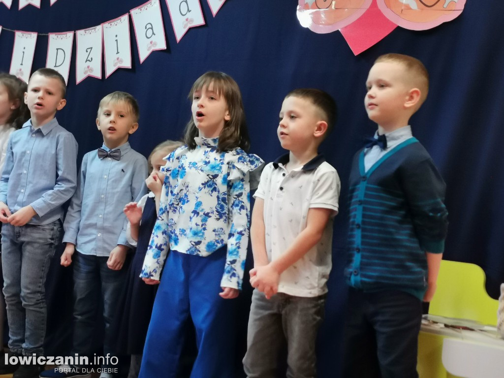 Przedstawienie dla Babci i Dziadka w Słoneczku