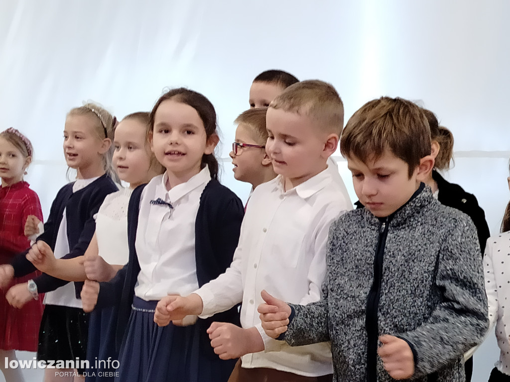 Kolędowanie z Babcią i Dziadkiem w Bobrownikach