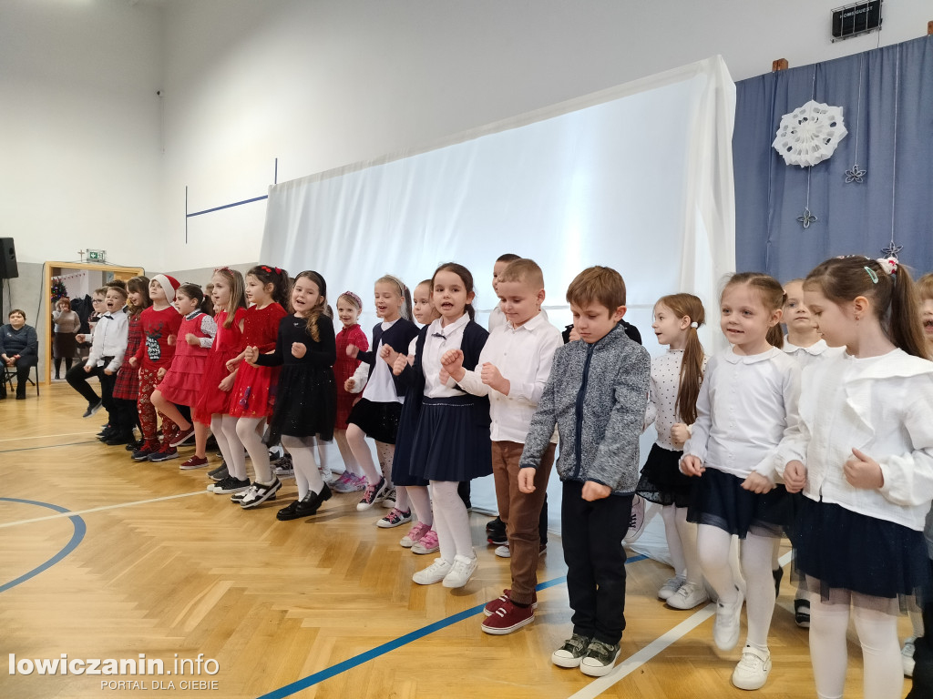 Kolędowanie z Babcią i Dziadkiem w Bobrownikach