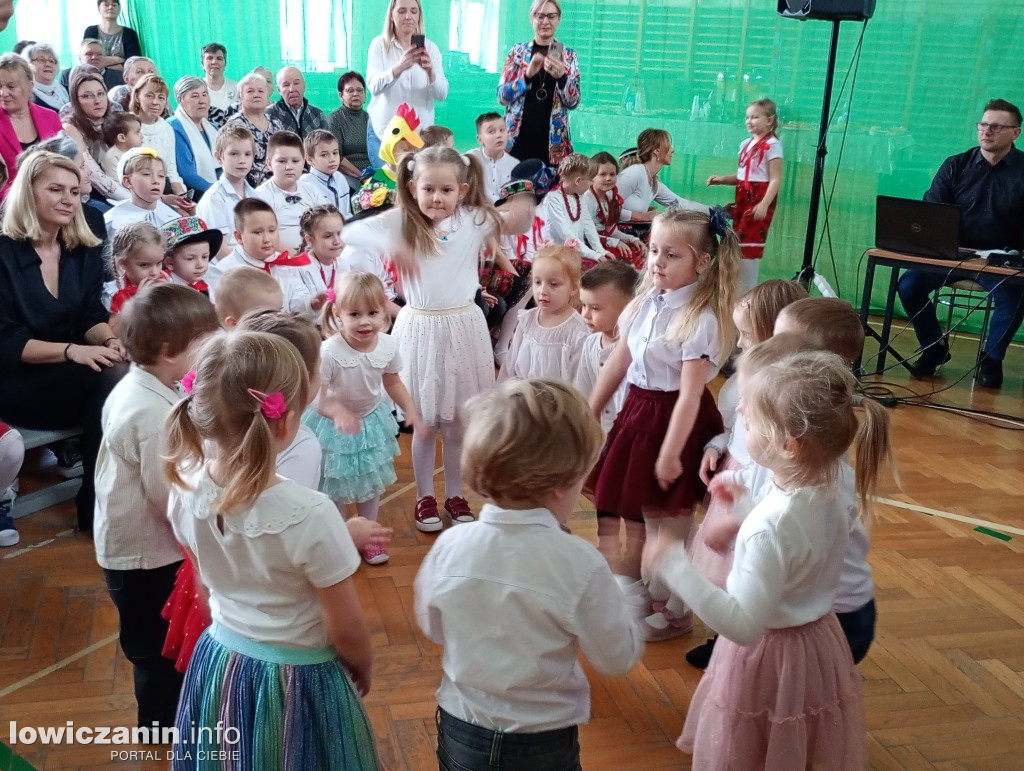 Dzień Babci i Dziadka w szkole w Mąkolicach