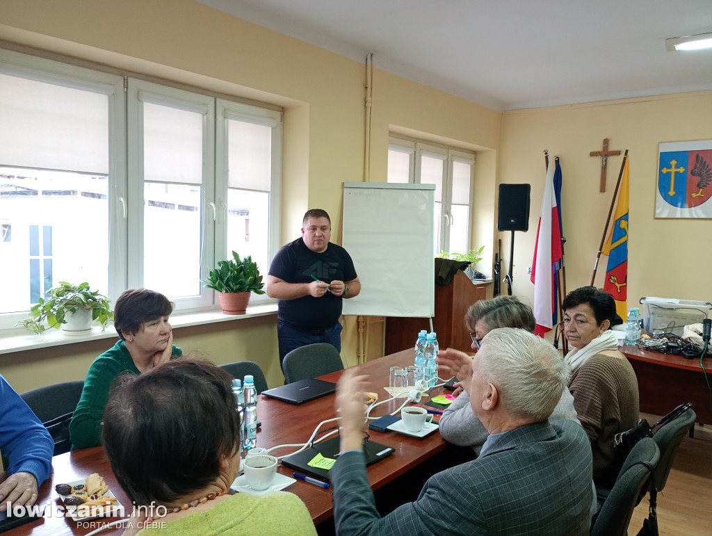 Dmosin. Szkolenie z nowych technologii dla seniorów