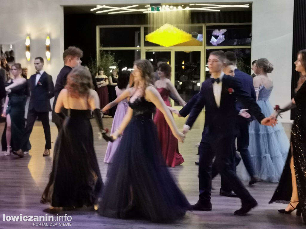 Studniówka ZSCKR-u w Zduńskiej Dąbrowie