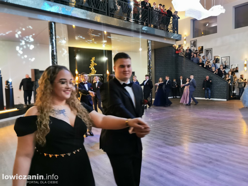 Studniówka ZSCKR-u w Zduńskiej Dąbrowie