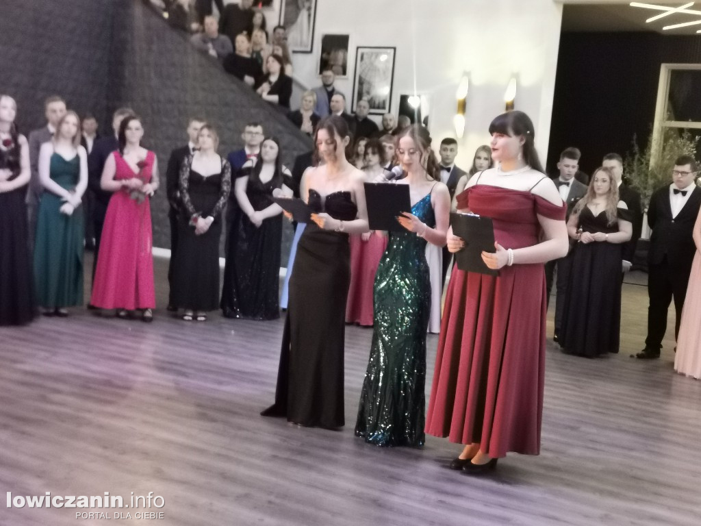 Studniówka ZSCKR-u w Zduńskiej Dąbrowie