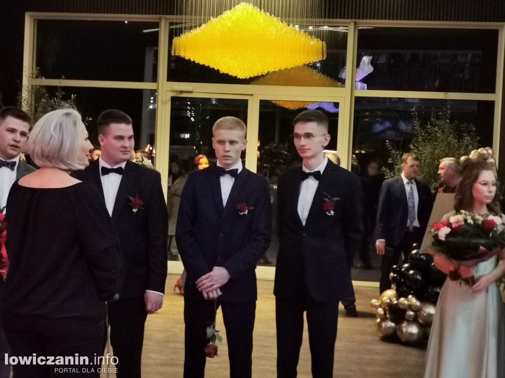 Studniówka ZSCKR-u w Zduńskiej Dąbrowie