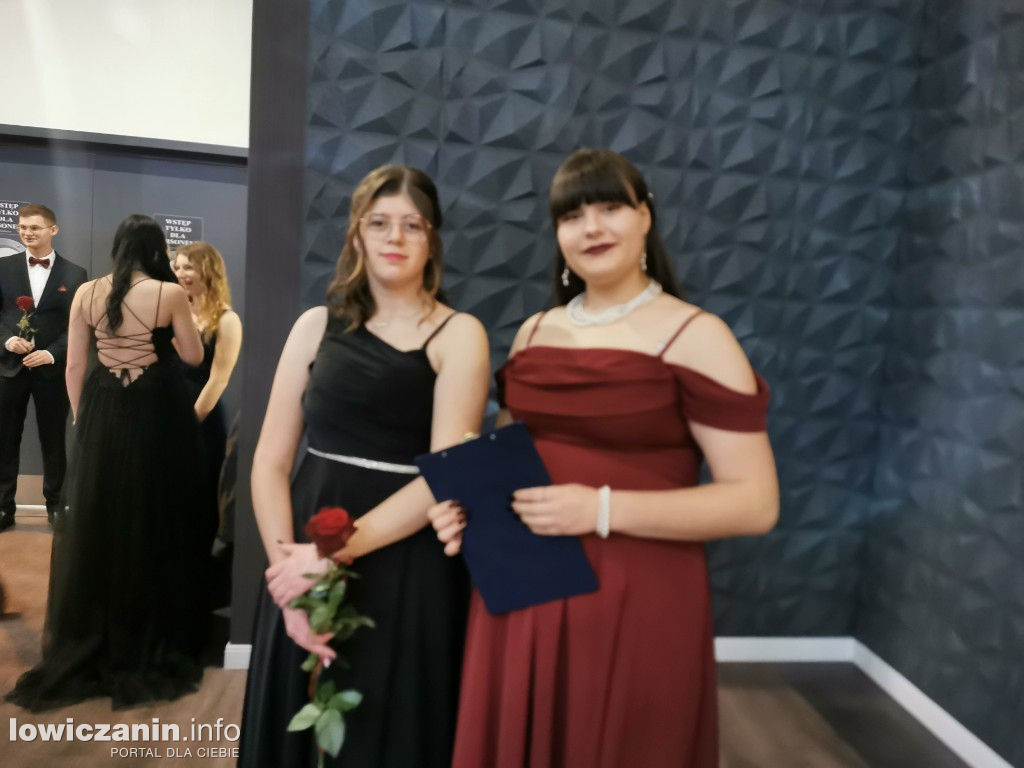 Studniówka ZSCKR-u w Zduńskiej Dąbrowie