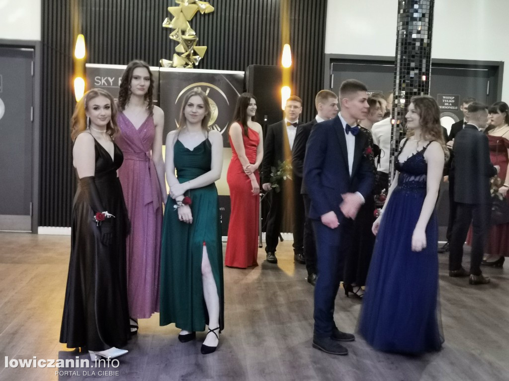 Studniówka ZSCKR-u w Zduńskiej Dąbrowie
