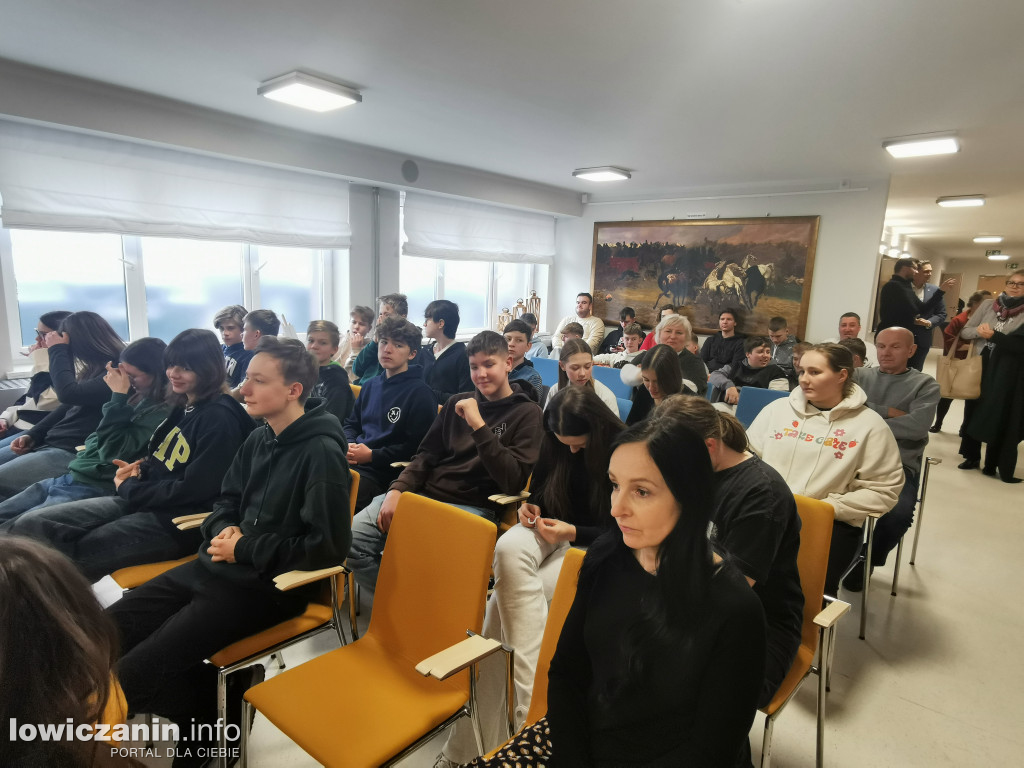 Spotkanie autorskie Mai Mużdżyńskiej w Miejskiej Bibliotece w Łowiczu