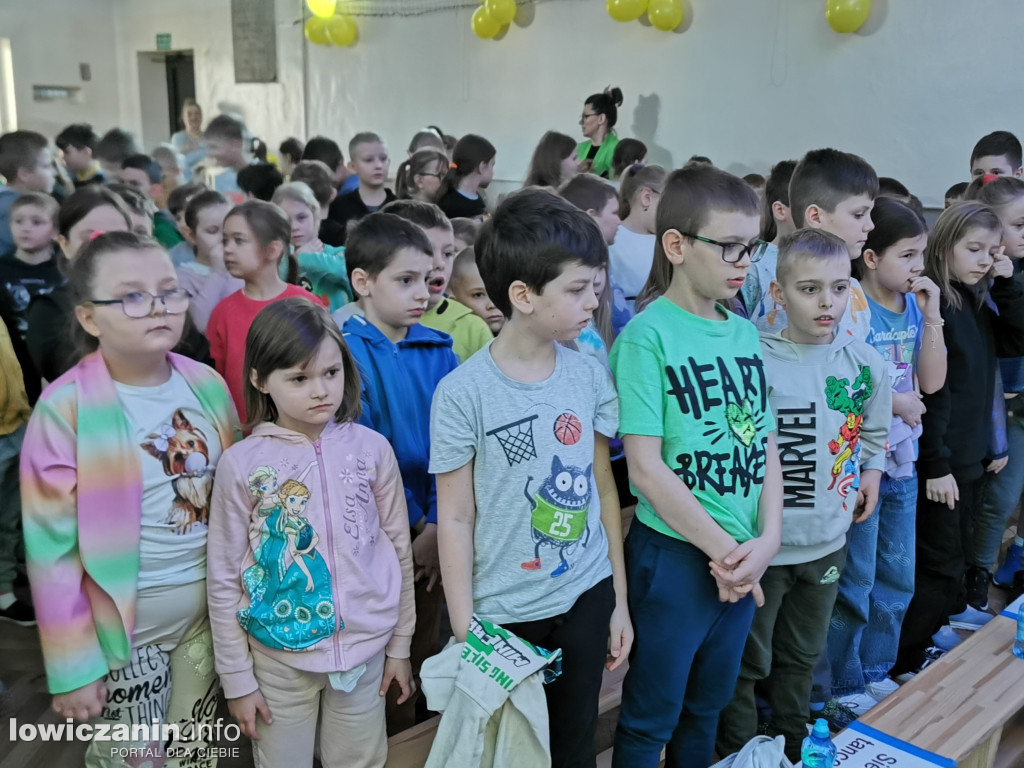 Karnawałowy Dzień Tańca w łowickiej Jedynce