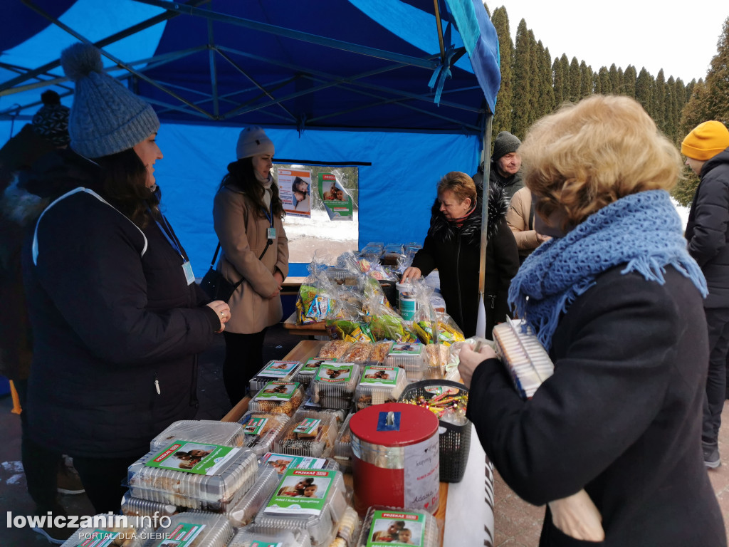 Charytatywny kiermasz ciast w Bełchowie