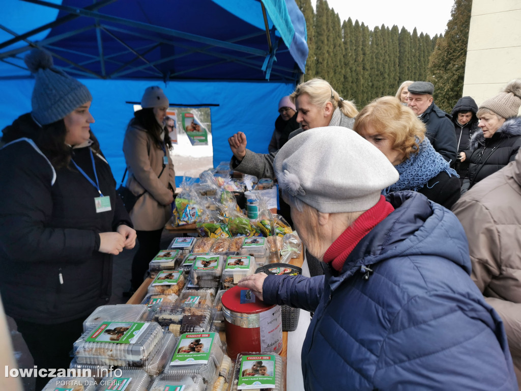 Charytatywny kiermasz ciast w Bełchowie