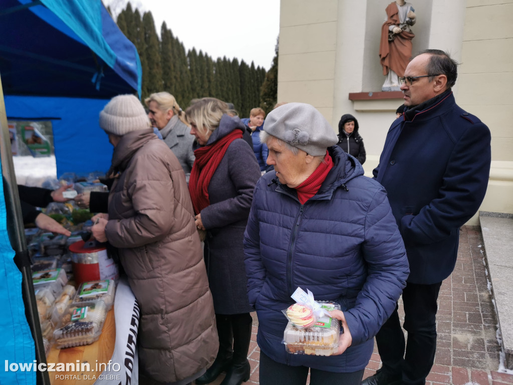 Charytatywny kiermasz ciast w Bełchowie