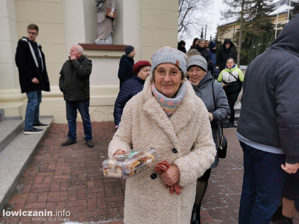 Charytatywny kiermasz ciast w Bełchowie