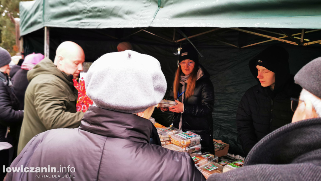 Charytatywny kiermasz ciast w Bełchowie