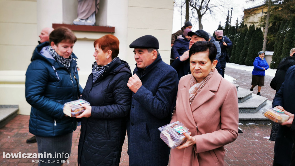 Charytatywny kiermasz ciast w Bełchowie
