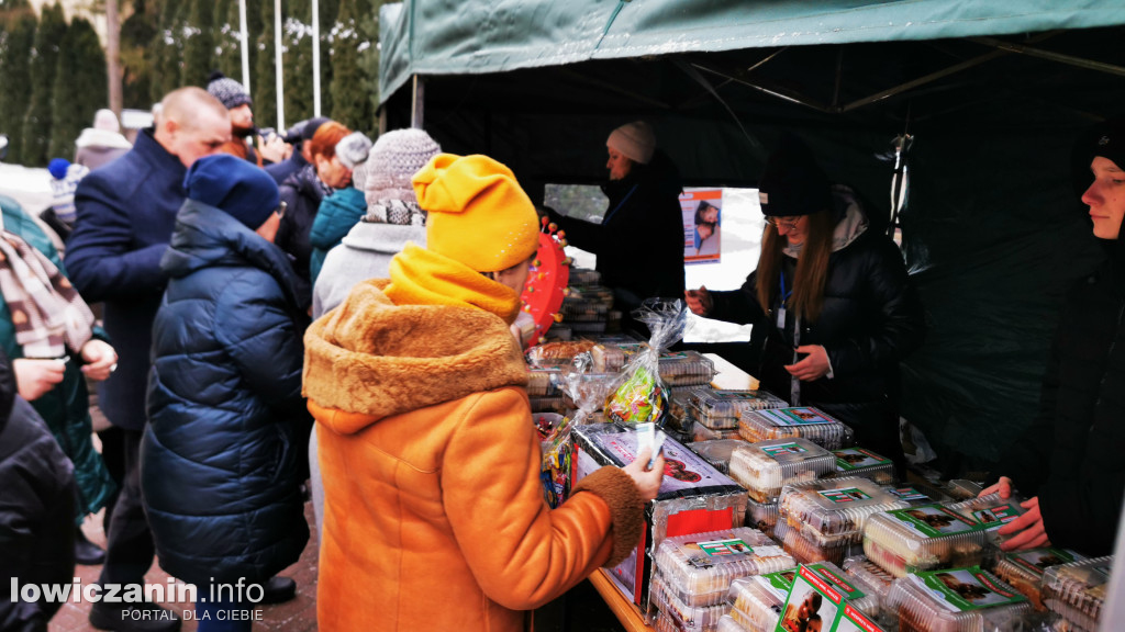 Charytatywny kiermasz ciast w Bełchowie