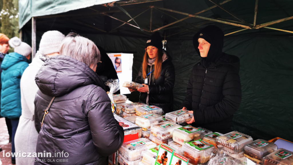 Charytatywny kiermasz ciast w Bełchowie