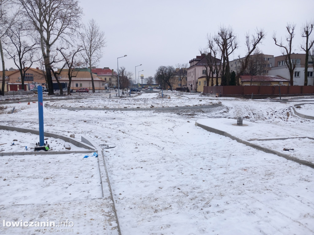 Łowicz. Mróz i śnieg uniemożliwiły prowadzenie prac
