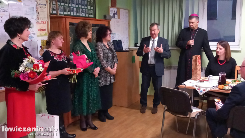 Wręczenie Tyncowych Wróbli przez Zespół Śpiewaczy Ksinzoki